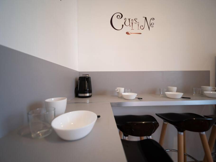 Appartement Tout Equipe Traversant 6 A 8 Couchages Marselha Exterior foto