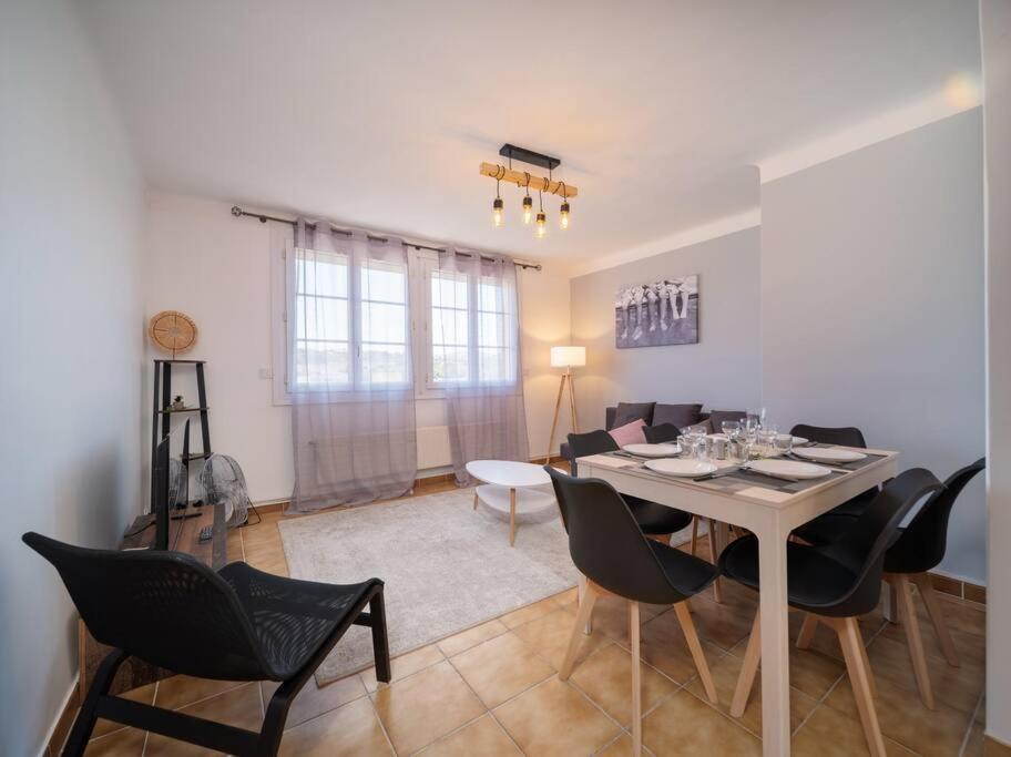 Appartement Tout Equipe Traversant 6 A 8 Couchages Marselha Exterior foto