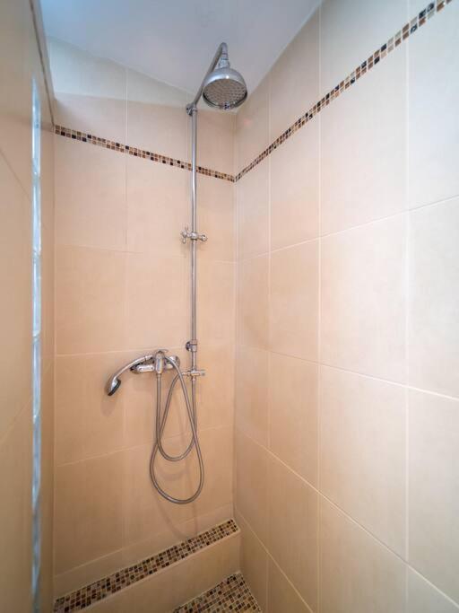 Appartement Tout Equipe Traversant 6 A 8 Couchages Marselha Exterior foto
